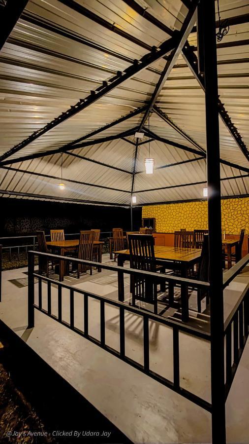 Hotel Jay'S Avenue Udawalawe Exterior foto